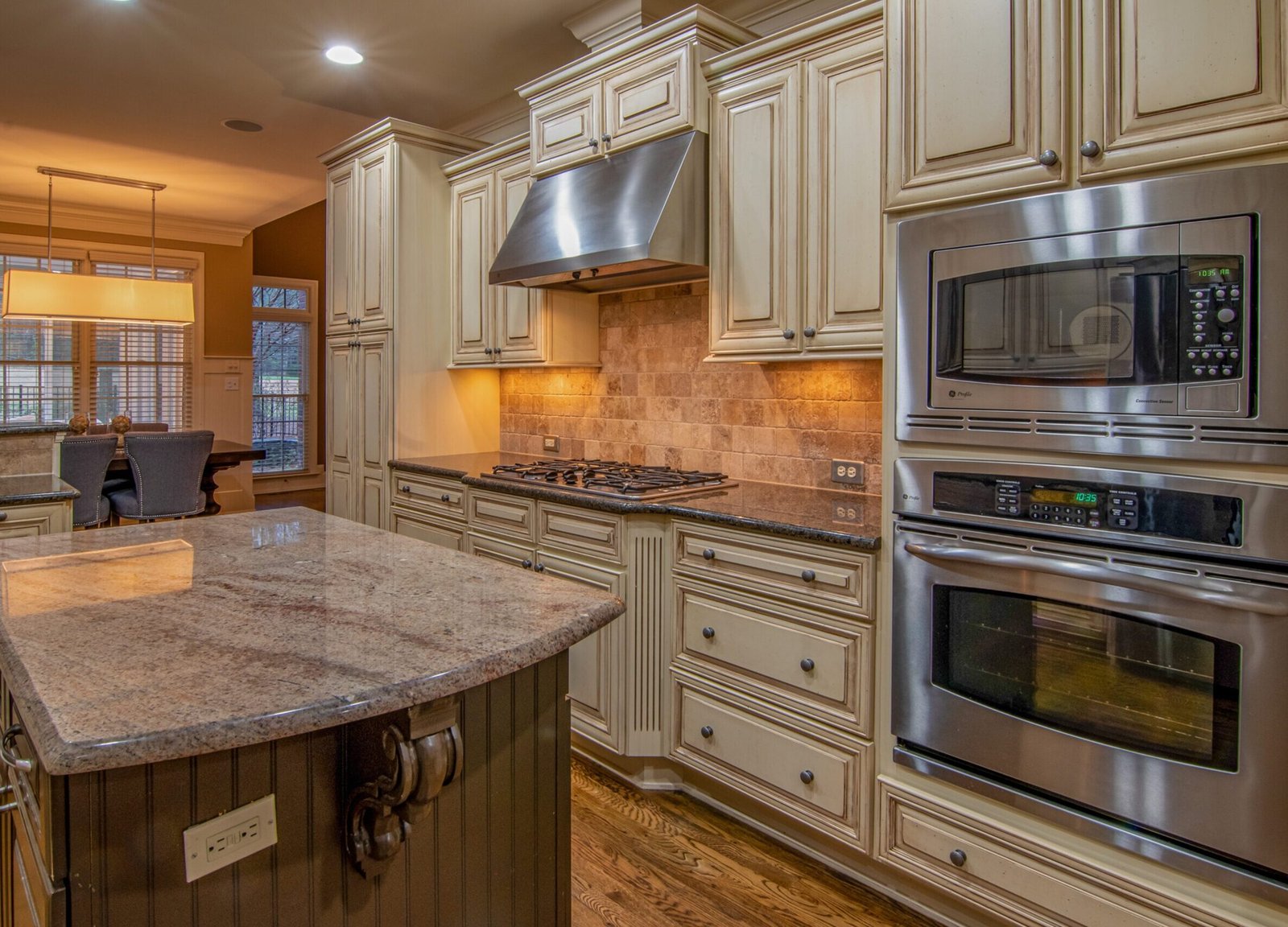 Professional kitchen cleaning service in Fletcher Hills CA