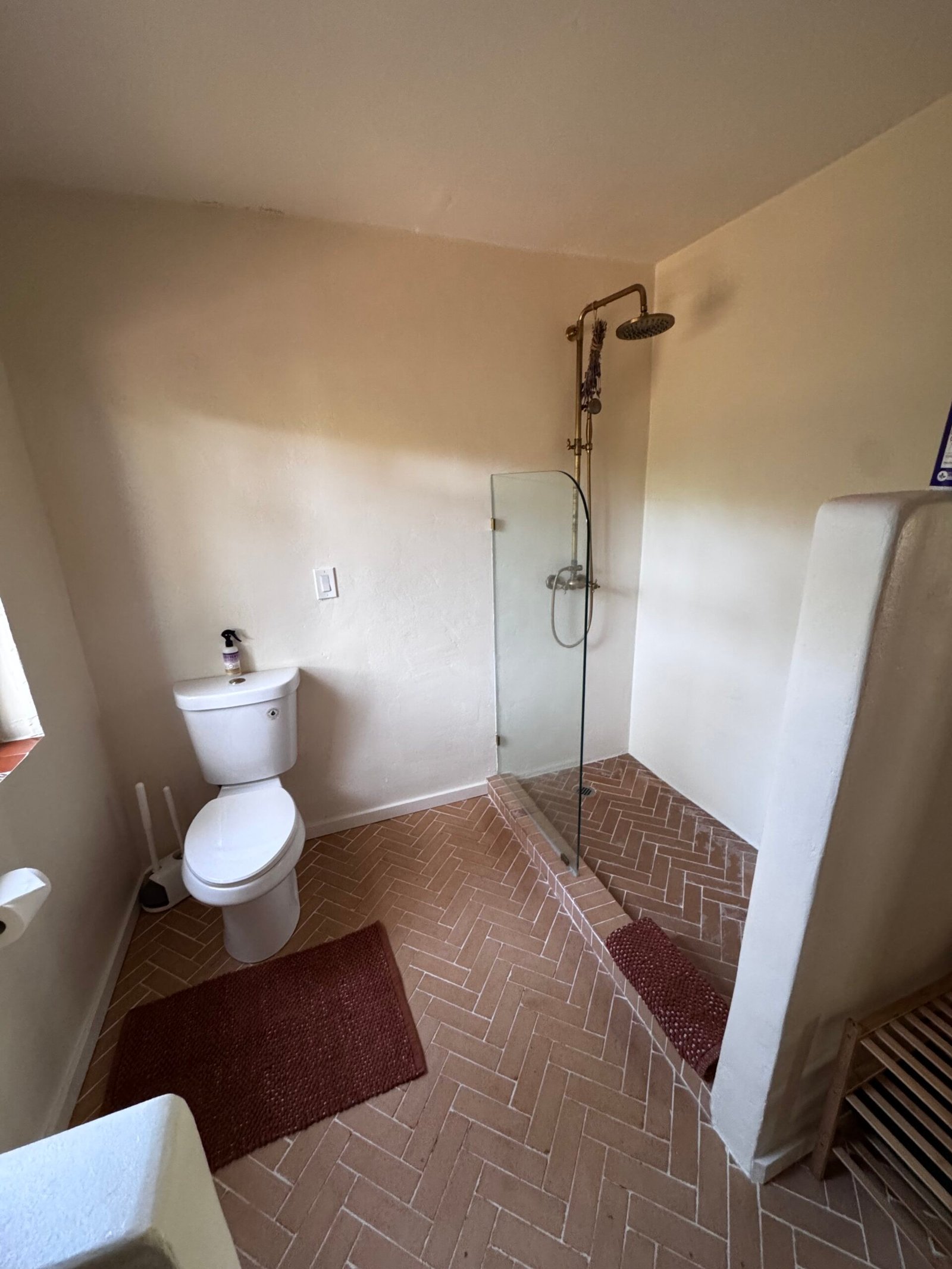 Spotless bathroom after a Suddenly Clean house cleaning in El Cajon, CA