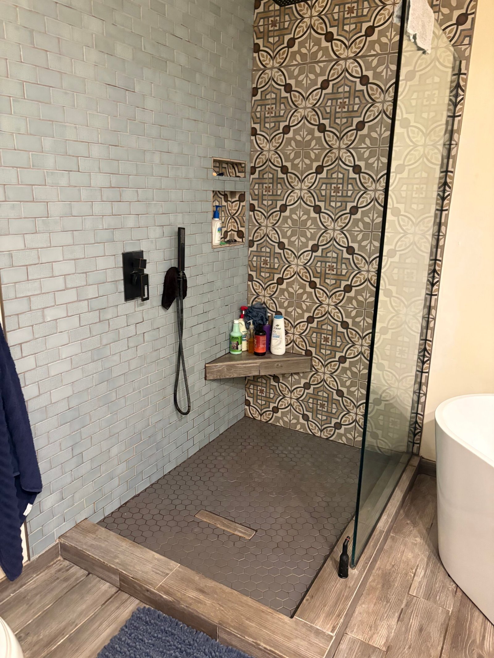 Floor cleaning and mopping results from Suddenly Clean in Alpine, CA