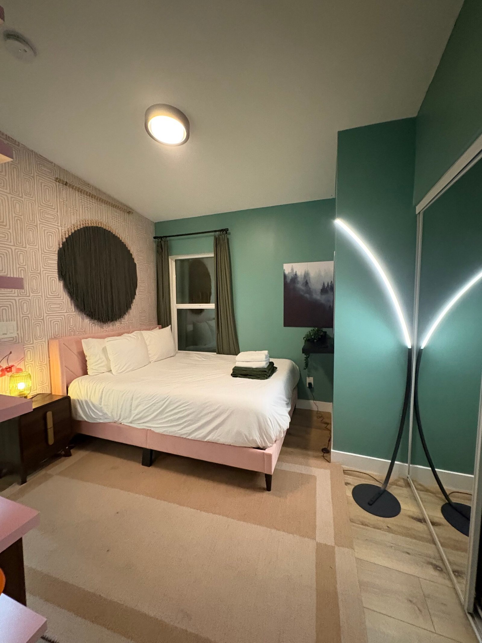 Clean, family-friendly bedroom